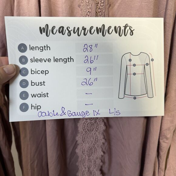 Cable & Gauge Tunic Woman’s Size 1X Crochet Front Keyhole Tie Neck Mauve Boho - Picture 8 of 8